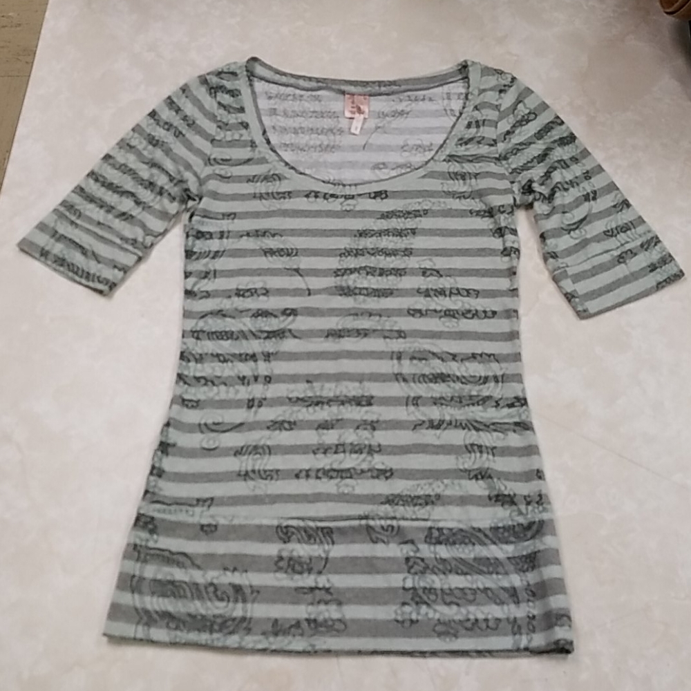RUE 21 Paisley and striped top